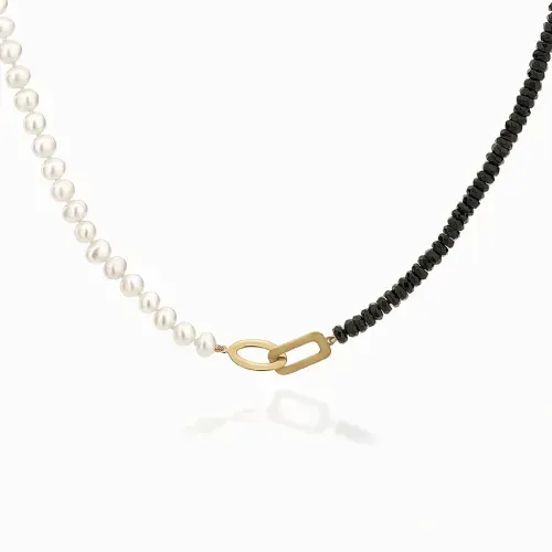 Colar em ouro amarelo com pérolas e ágatas negras