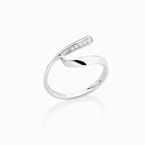 Anel em ouro branco com diamantes