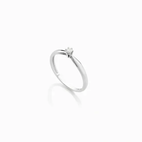 Anel em ouro branco com diamante