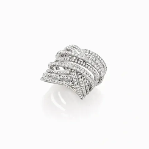 Anel em ouro branco com diamantes