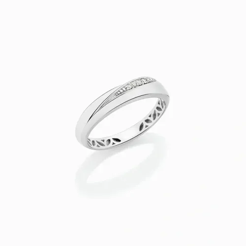 Anel em ouro branco com diamantes